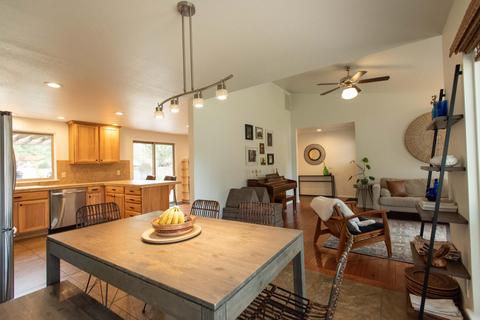 60855 Opal Dr, Bend, OR 97702 photo 13