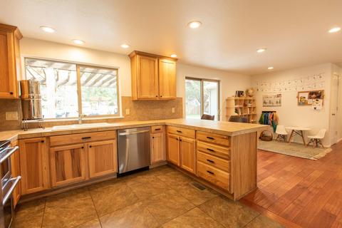 60855 Opal Dr, Bend, OR 97702 photo 15