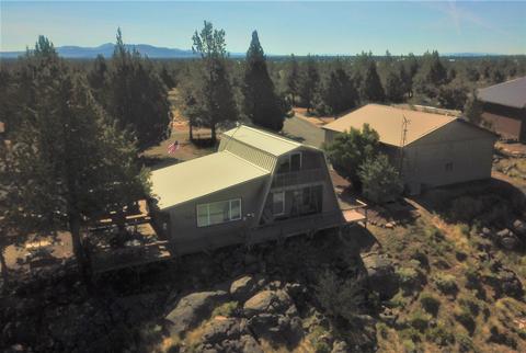 11100 SW Pixie Ln, Culver, OR 97734 photo 2