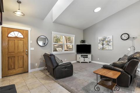 19042 Choctaw Rd, Bend, OR 97702 photo 6