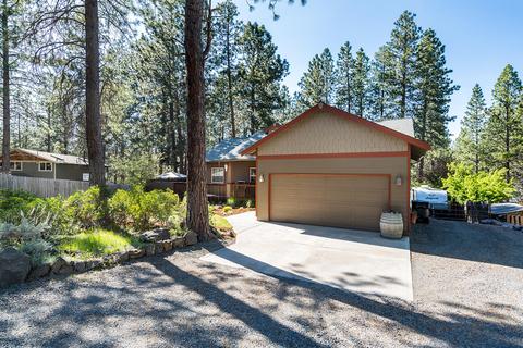 19042 Choctaw Rd, Bend, OR 97702 photo 2