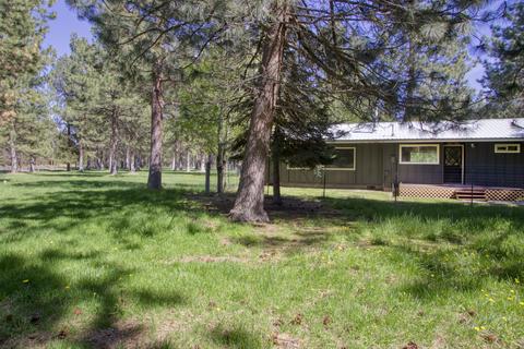 50186 Collar Dr, La Pine, OR 97739 photo 2