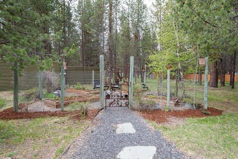 55545 Gross Dr, Bend, OR 97707 photo 30