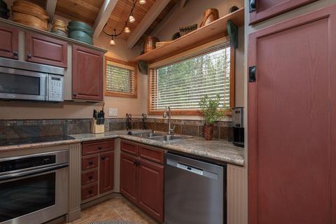55545 Gross Dr, Bend, OR 97707 photo 11
