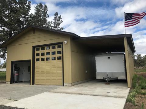 22980 Mcgrath Rd, Bend, OR 97701 photo 2