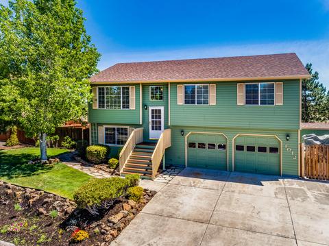 1012 NE Locksley Dr, Bend, OR 97701 photo 1