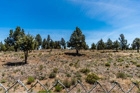 1012 NE Locksley Dr, Bend, OR 97701 photo 40