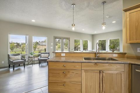 17552 Plainview Ct, Bend, OR 97703 photo 16