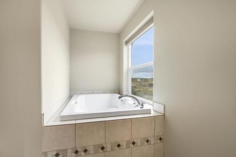 17552 Plainview Ct, Bend, OR 97703 photo 27