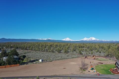 17552 Plainview Ct, Bend, OR 97703 photo 36