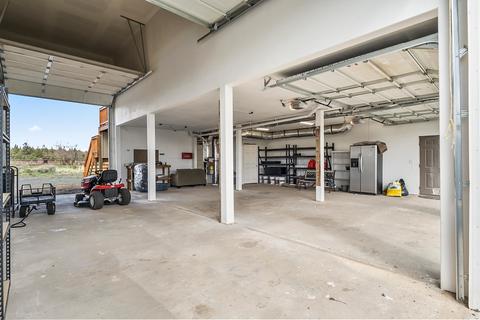 17552 Plainview Ct, Bend, OR 97703 photo 42