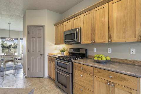 17552 Plainview Ct, Bend, OR 97703 photo 12