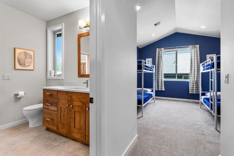 60418 Kangaroo Loop, Bend, OR 97702 photo 23