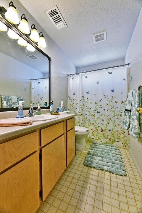 451 Crystal Dr, Eagle Point, OR 97524 photo 10