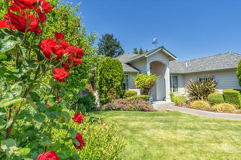 644 Benjamin Way, Phoenix, OR 97535 photo 2