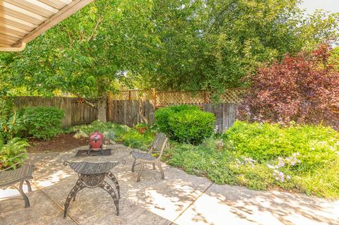 644 Benjamin Way, Phoenix, OR 97535 photo 3