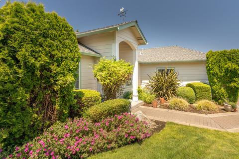 644 Benjamin Way, Phoenix, OR 97535 photo 16
