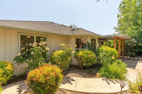 644 Benjamin Way, Phoenix, OR 97535 photo 11