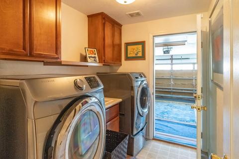 644 Benjamin Way, Phoenix, OR 97535 photo 41