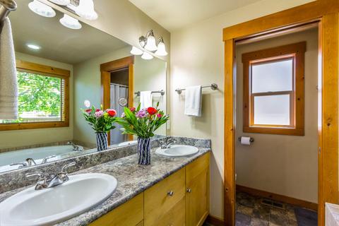20285 Morgan Loop, Bend, OR 97703 photo 14