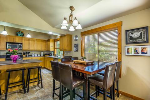 20285 Morgan Loop, Bend, OR 97703 photo 9