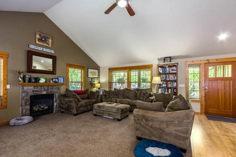 20285 Morgan Loop, Bend, OR 97703 photo 4