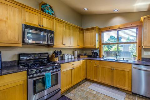 20285 Morgan Loop, Bend, OR 97703 photo 8