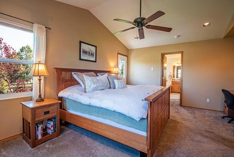 61060 Sum View Dr, Bend, OR 97702 photo 16