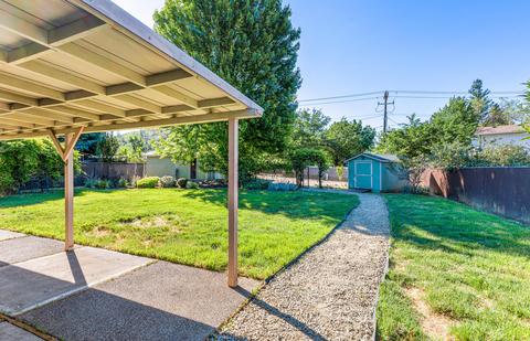 534 E Archwood Dr, Eagle Point, OR 97524 photo 16