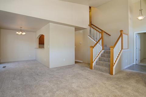 317 Live Oak Loop, Central Point, OR 97502 photo 11
