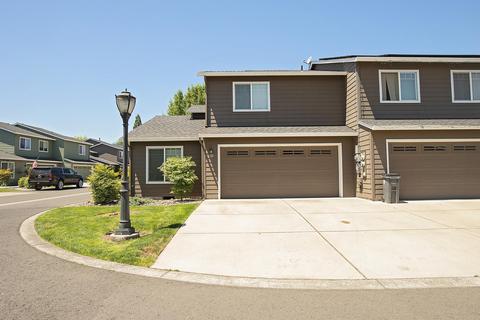 317 Live Oak Loop, Central Point, OR 97502 photo 3