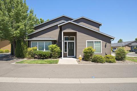 317 Live Oak Loop, Central Point, OR 97502 photo 1