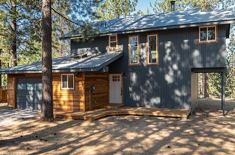 53538 Wildriver Way, La Pine, OR 97739 photo 1