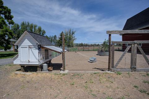 22245 Erickson Rd, Bend, OR 97701 photo 68