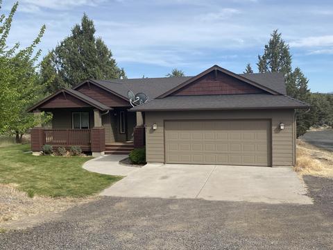 893 SE St, Madras, OR 97741 photo 1