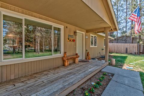 56266 Eider Rd, Bend, OR 97707 photo 2