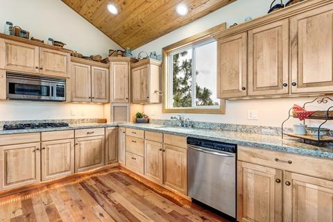 20130 Winston Loop, Bend, OR 97703 photo 9