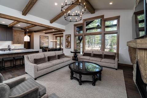 56887 Dancing Rock Loop, Bend, OR 97707 photo 2