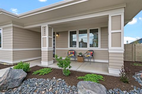 60061 SE Ruby Peak Loop, Bend, OR 97702 photo 4