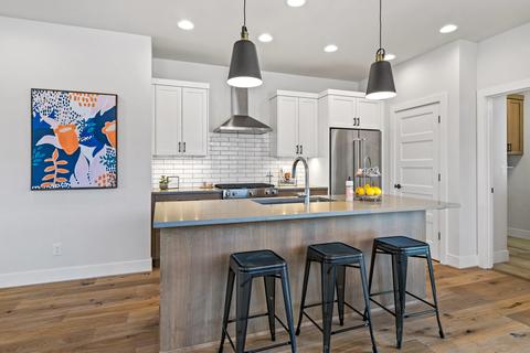 60061 SE Ruby Peak Loop, Bend, OR 97702 photo 18
