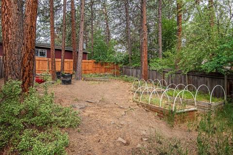 1906 SW Forest Ridge Ave, Bend, OR 97702 photo 18