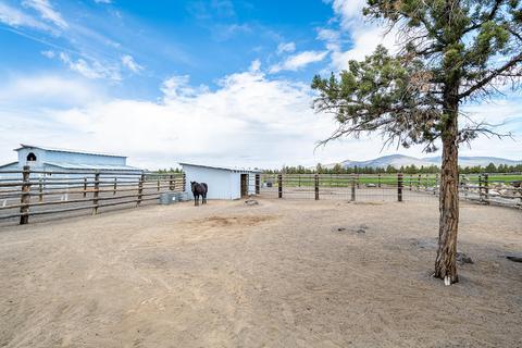 63520 Johnson Ranch Rd, Bend, OR 97701 photo 38
