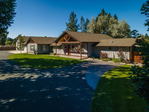 21677 Stud Ct, Bend, OR 97702 photo 2