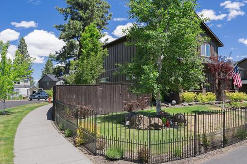19644 Harvard Ct, Bend, OR 97702 photo 2