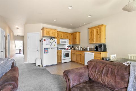 1027 NE Kayak Loop, Bend, OR 97701 photo 10