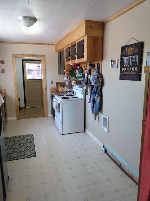 390 E A St, Burns, OR 97720 photo 12