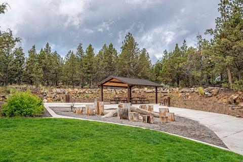 20530 SE Cameron Ave, Bend, OR 97702 photo 25