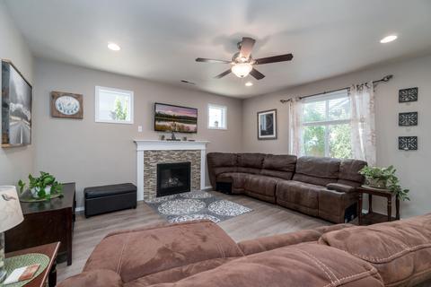 608 SE Glencoe Pl, Bend, OR 97702 photo 9