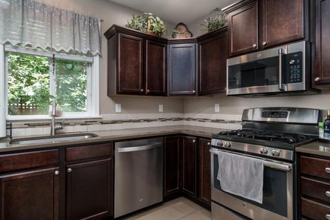 608 SE Glencoe Pl, Bend, OR 97702 photo 7