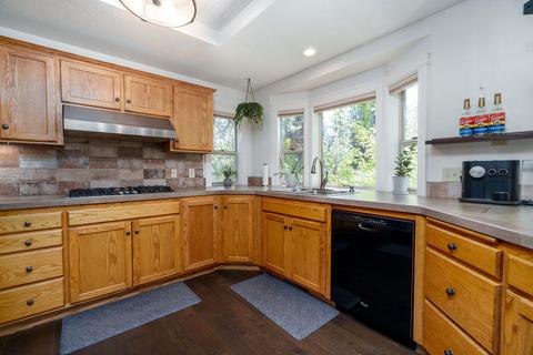 60093 Ridgeview Dr W, Bend, OR 97702 photo 17